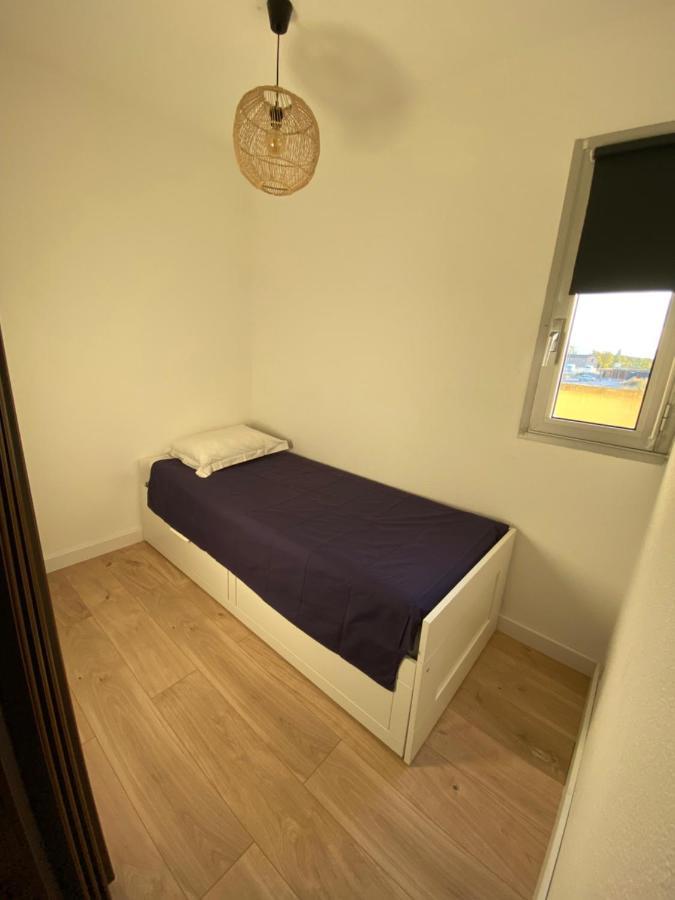 Appartement Au Port De Saint Cyprien Kültér fotó